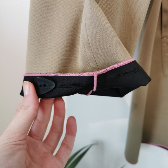 NEW with tags Ubu reversible rain jacket black and neutral with pink accents - Picture 11 of 16